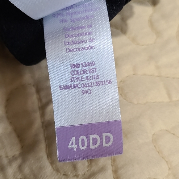 Secret Treasures bra size 40DD - Picture 8 of 9